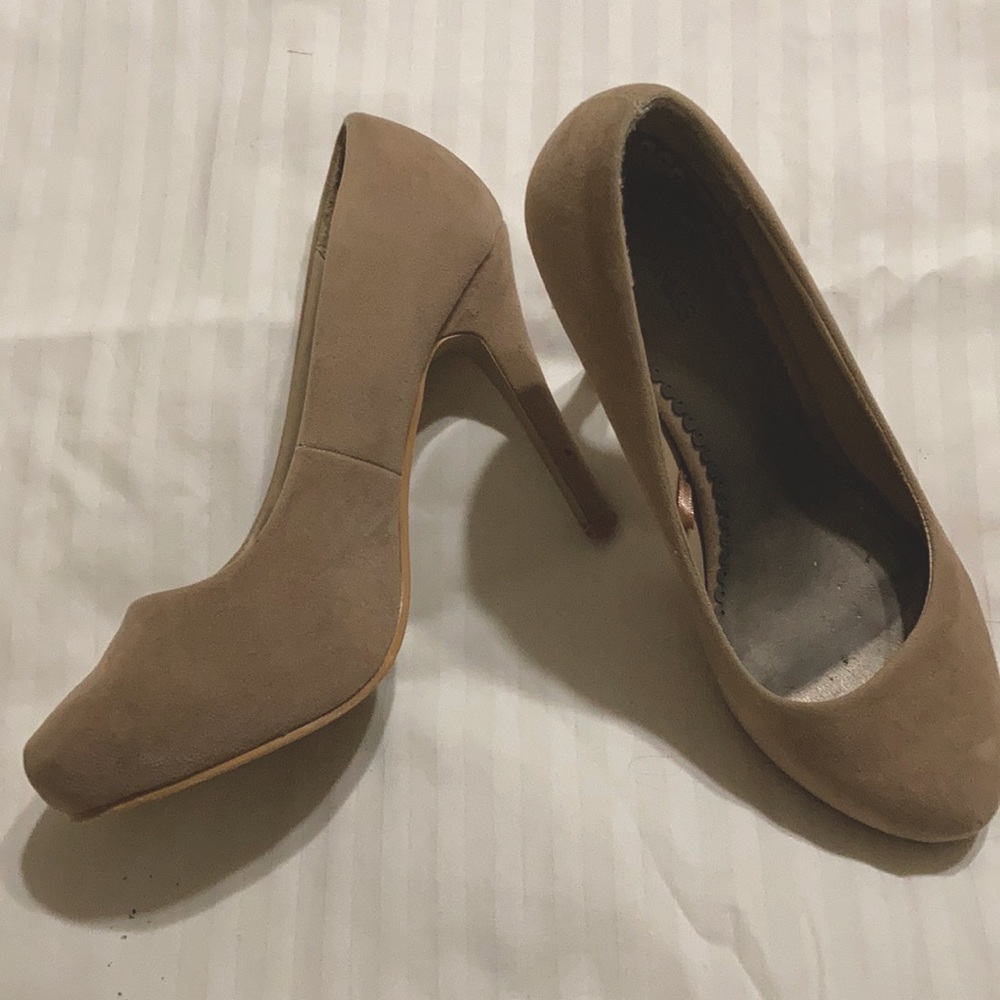 Dunnes Stores (Ireland) Heels